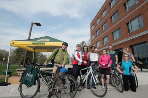 The Mason community gathers together on Bike to Mason Day. Photo by Evan Cantwell/Creative Services/George Mason University