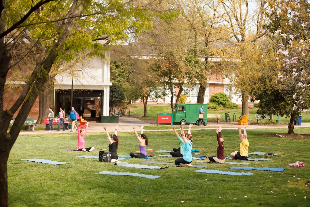 Students participate in outdoor Yoga. Photo by Will Martinez/Creative Services/George Mason University.